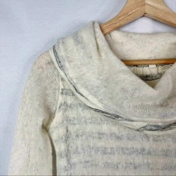Anthropologie Moth Ivory Striped Layered Cowl Neck Sweater M - Picture 4 of 4